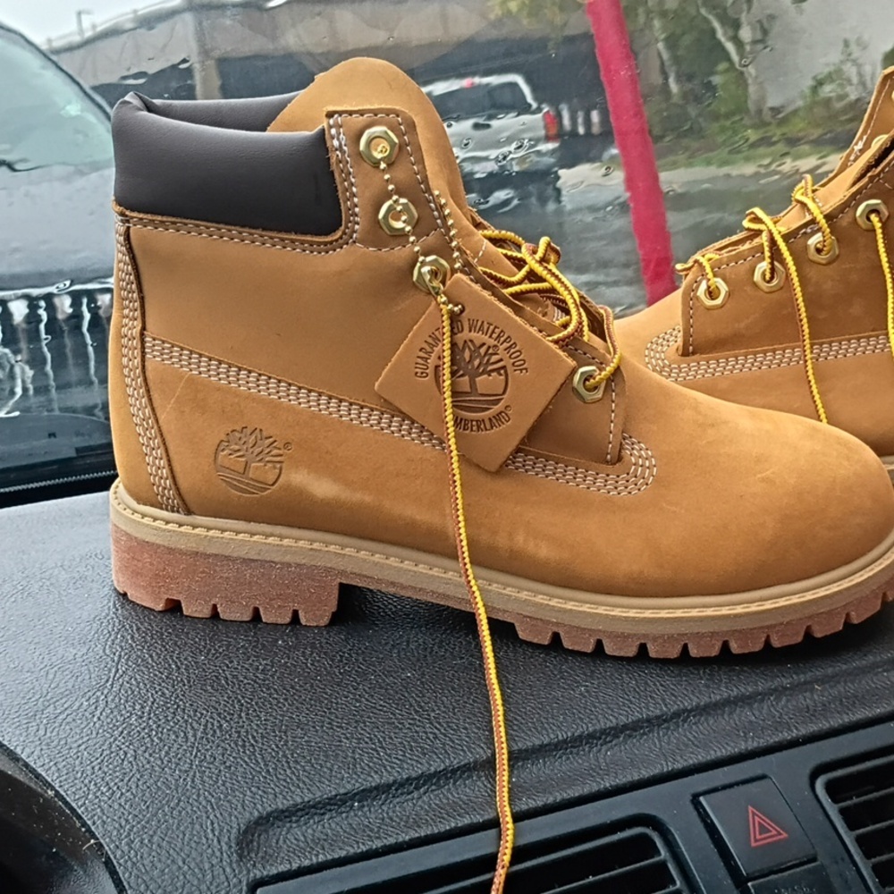 Timberland Men's Classic Wheat Boots